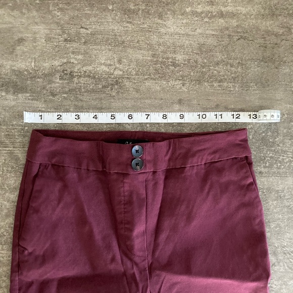 Reitmans Iconic Straight Leg - Size 2 Petite - Picture 5 of 5